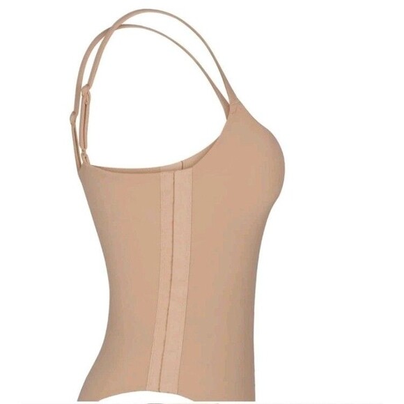 SKIMS Adaptive Square Neck Bodysuit Sienna Nude Tan New NWT S Shapewear - Picture 3 of 10